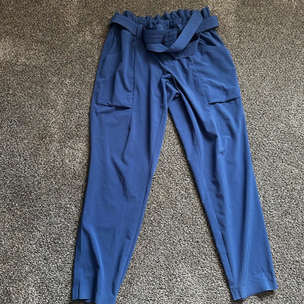 Athleta Women's Blue Skyline Paper-bag Waist Pants Size 2P - Picture 9 of 14